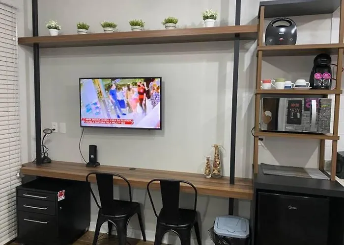 Studio Estilo Indus. Metro Luz